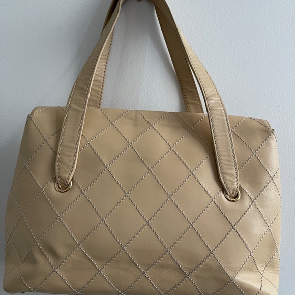 Chanel Wild Stitch beige flap bag - Picture 4 of 10